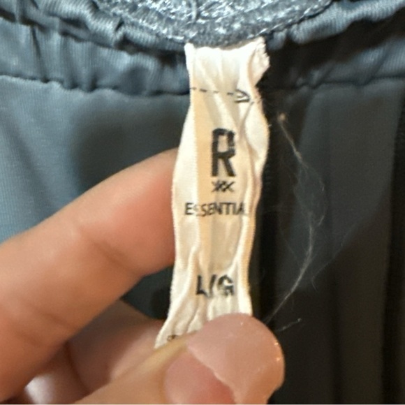 EUC - Rhône Essentials Training Sweatpants - Size Large - Picture 3 of 4